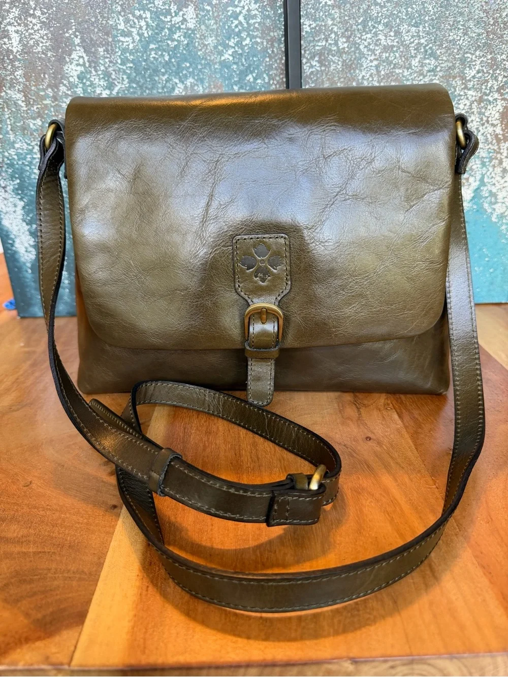 Patricia‎ Nash Western Chic 2010’s Bottle Green Leather Flap Crossbody Bag VGUC